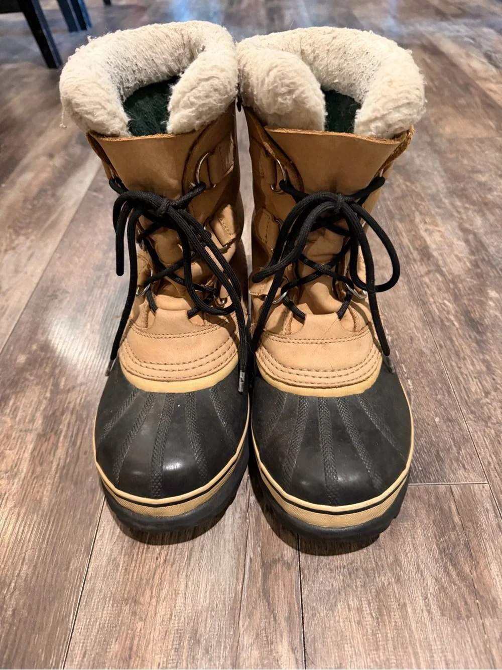 Sorel Tan and Black Women's Winter Lace-Up Boots with Fleece Collar